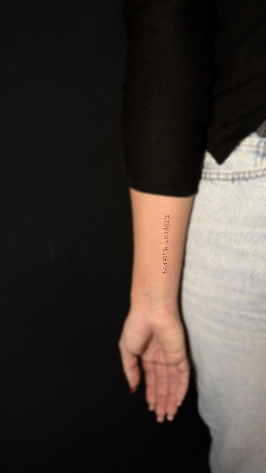 Fineline Tattoo